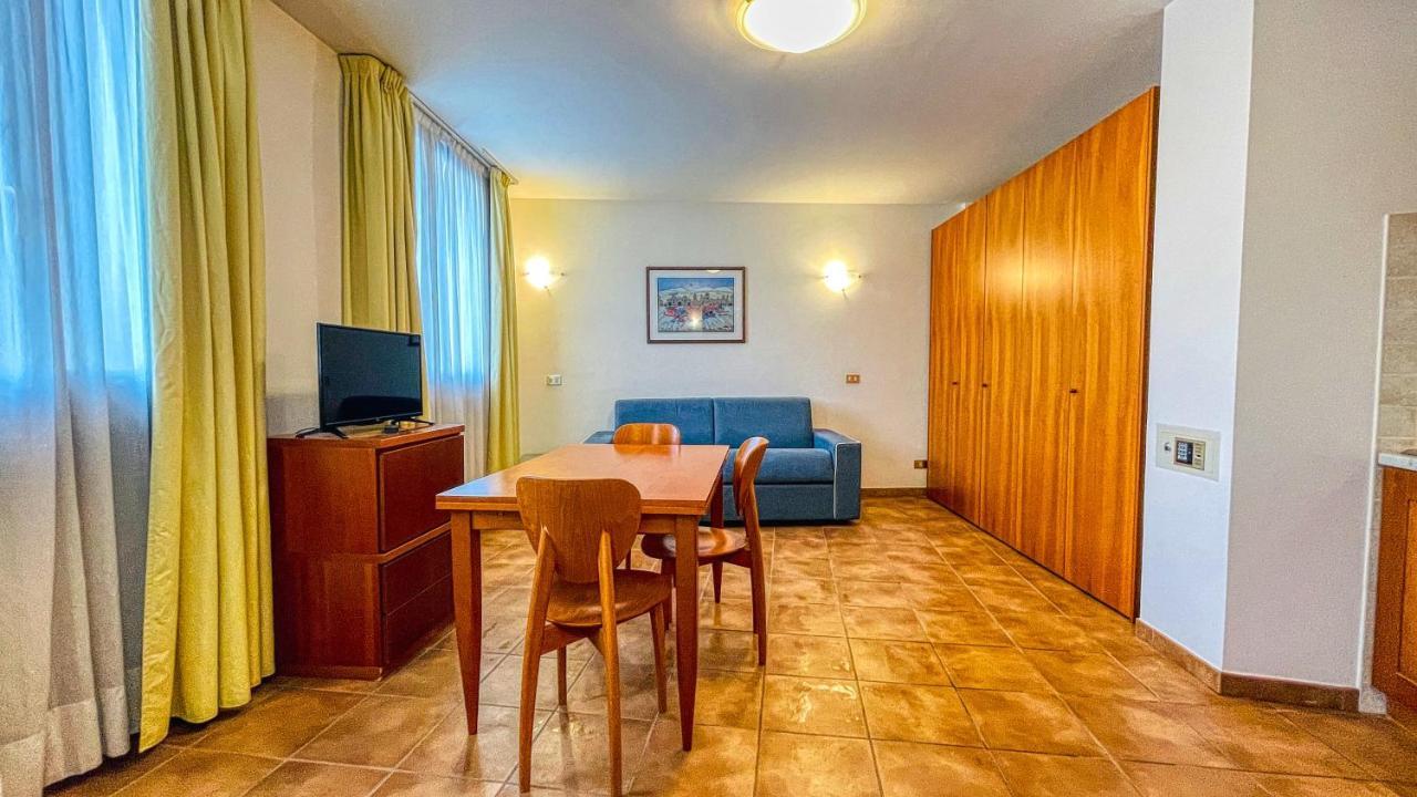 Appartamento Smith Arneis - Affitti Brevi Italia Bardonnèche Extérieur photo